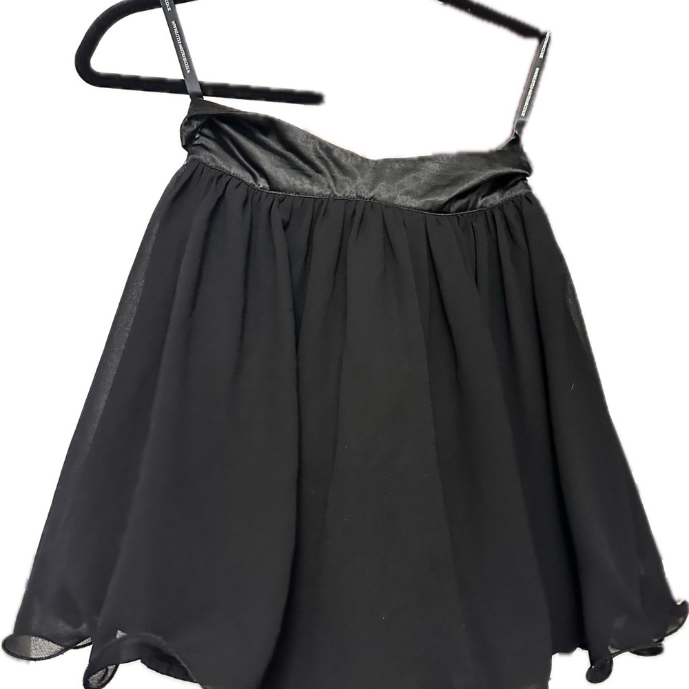 Elegant Black Strapless Top